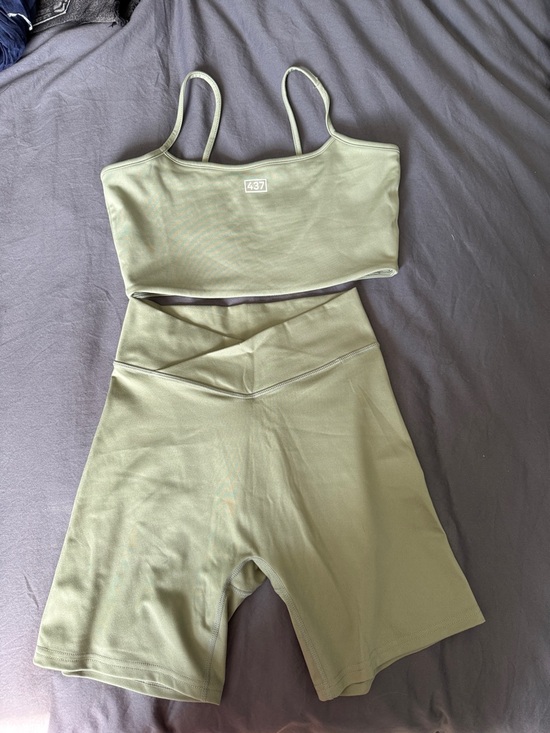 437 Pants - 437 Women’s Olive Green Bike Shorts